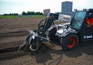 Bobcat_Attachments_-_Trencher_1 Trencher