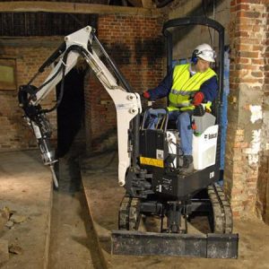 Bobcat_Mini_Excavators_-_E10_3