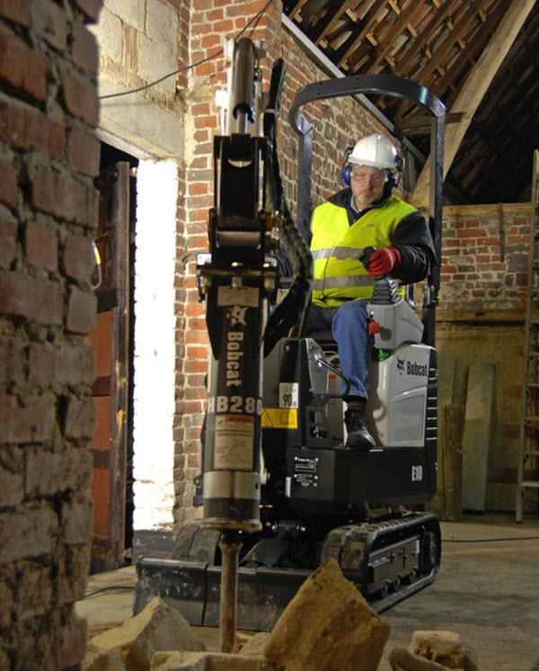Bobcat_Mini_Excavators_-_E10_6