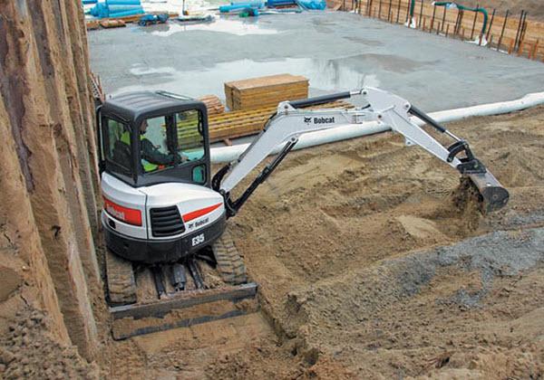 Bobcat_Mini_Excavators_-_E35_3