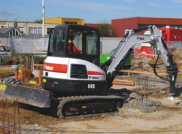 Bobcat_Mini_Excavators_-_E45_1
