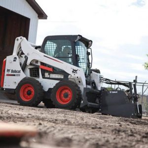 Bobcat_Skid-Steer_Loaders_-_S570_1