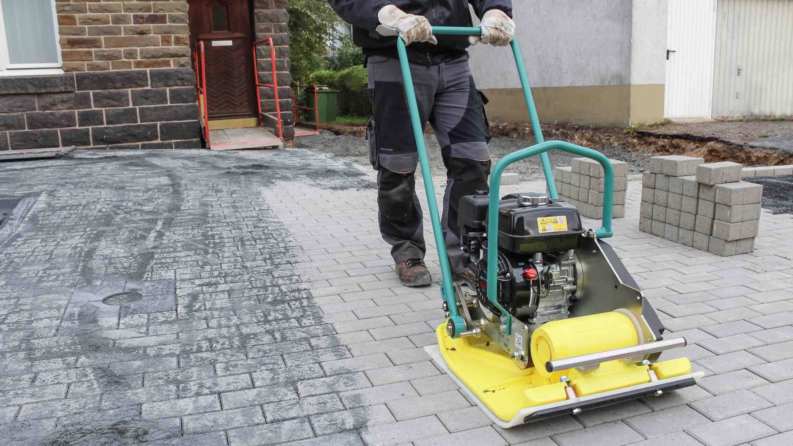 apf_1850_vibratory_plate_honda_3791_msrgb