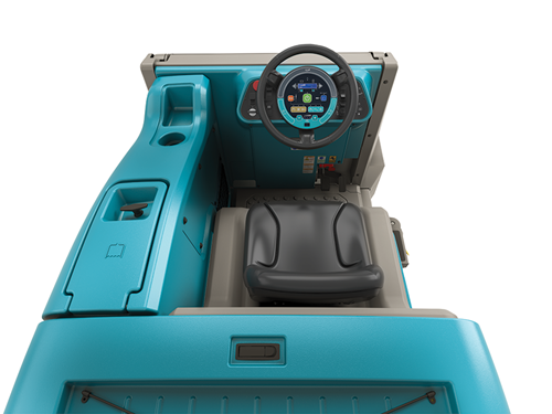 m17-operator-area_std-control- M17 Battery-Powered Rider Sweeper-Scrubber
